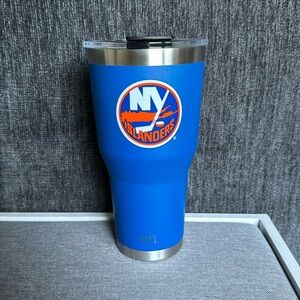 Brand New, NHL NY Islanders 30 oz. Cruiser Tumbler with Straw Lid